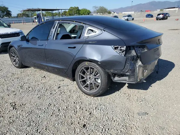 5YJ3E1EAXPF649502 2023 TESLA MODEL 3 - Image 2