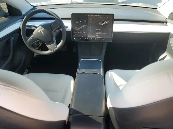 5YJ3E1EAXPF649502 2023 TESLA MODEL 3 - Image 8