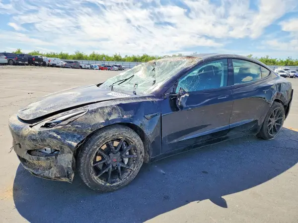5YJ3E1EAXPF650245 2023 TESLA MODEL 3 - Image 1