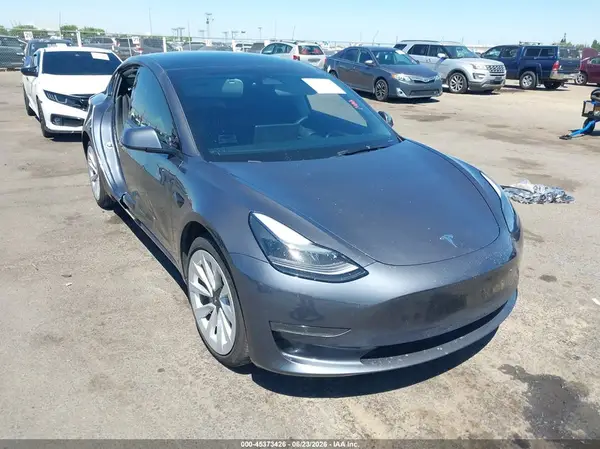 5YJ3E1EAXPF652870 2023 TESLA MODEL 3 - Image 1