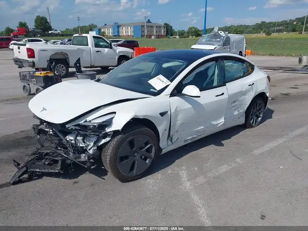 5YJ3E1EAXPF653355 2023 TESLA MODEL 3 - Image 2