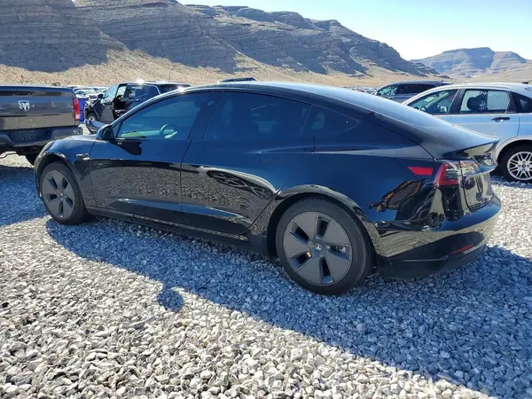 5YJ3E1EAXPF655025 2023 TESLA MODEL 3 - Image 2