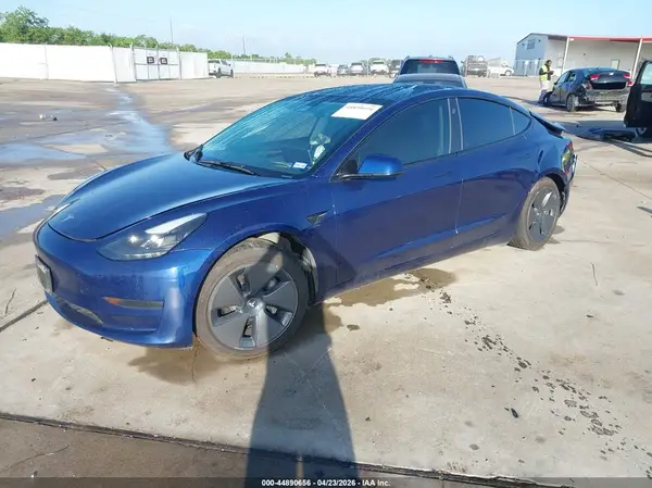 5YJ3E1EAXPF656854 2023 TESLA MODEL 3 - Image 2