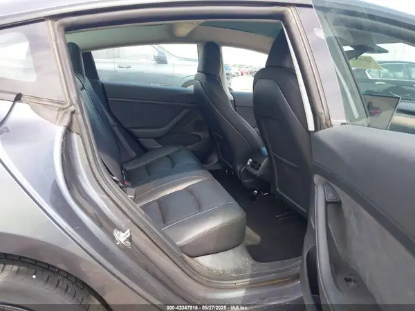 5YJ3E1EAXPF661052 2023 TESLA MODEL 3 - Image 8