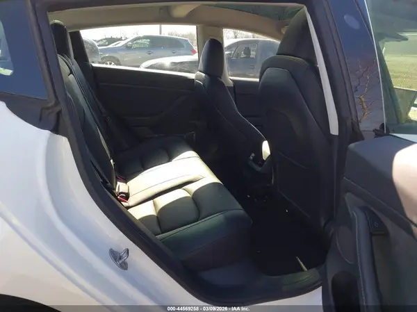 5YJ3E1EAXPF661102 2023 TESLA MODEL 3 - Image 8