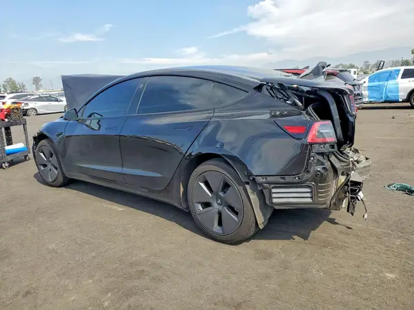 5YJ3E1EAXPF663884 2023 TESLA MODEL 3 - Image 2