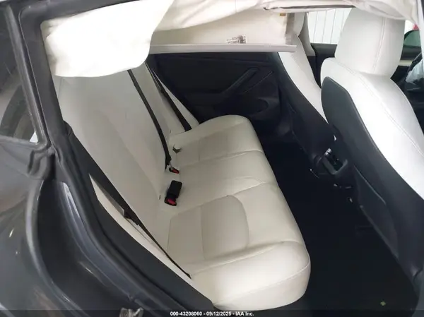 5YJ3E1EAXPF670060 2023 TESLA MODEL 3 - Image 8