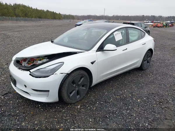 5YJ3E1EAXPF672276 2023 TESLA MODEL 3 - Image 2