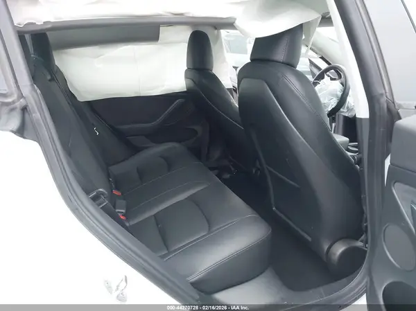 5YJ3E1EAXPF672276 2023 TESLA MODEL 3 - Image 8