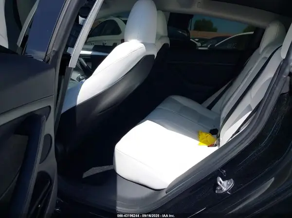 5YJ3E1EAXPF675985 2023 TESLA MODEL 3 - Image 8