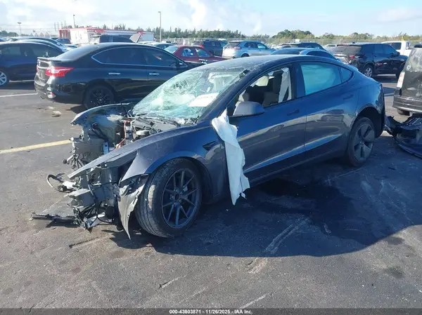 5YJ3E1EAXPF678787 2023 TESLA MODEL 3 - Image 2
