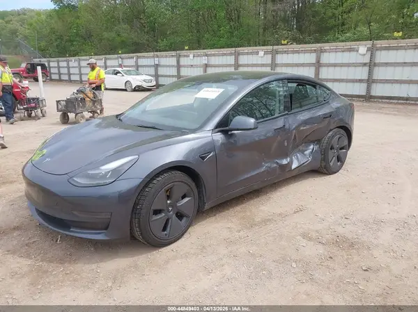5YJ3E1EAXPF680619 2023 TESLA MODEL 3 - Image 2