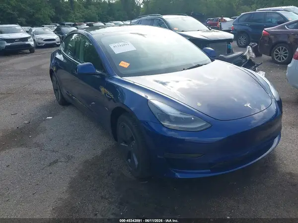 5YJ3E1EAXPF682192 2023 TESLA MODEL 3 - Image 1