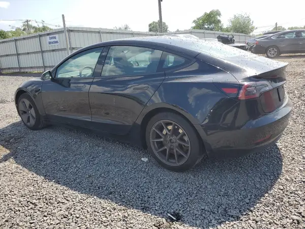 5YJ3E1EAXPF684945 2023 TESLA MODEL 3 - Image 2