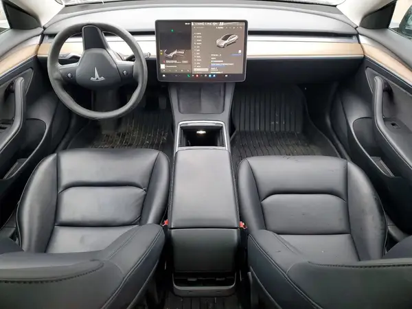 5YJ3E1EAXPF685755 2023 TESLA MODEL 3 - Image 8
