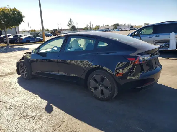5YJ3E1EAXPF691023 2023 TESLA MODEL 3 - Image 2