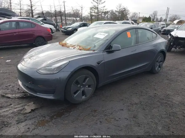 5YJ3E1EAXPF692060 2023 TESLA MODEL 3 - Image 2