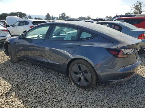 5YJ3E1EAXPF699610 2023 TESLA MODEL 3 - Image 2