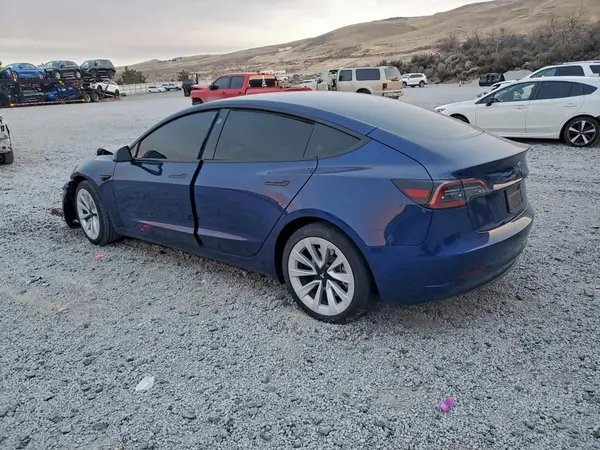 5YJ3E1EAXPF704109 2023 TESLA MODEL 3 - Image 2