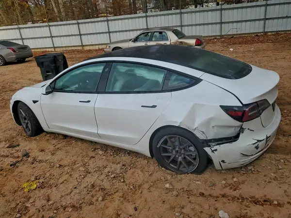 5YJ3E1EAXPF705664 2023 TESLA MODEL 3 - Image 2