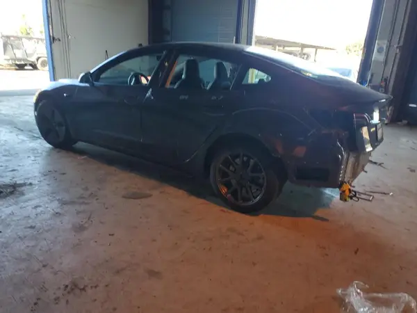 5YJ3E1EAXPF709133 2023 TESLA MODEL 3 - Image 2