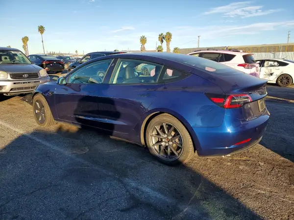 5YJ3E1EAXPF711223 2023 TESLA MODEL 3 - Image 2