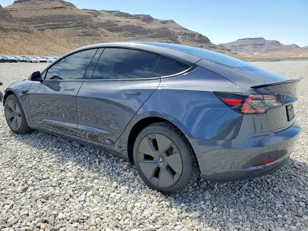5YJ3E1EAXPF713411 2023 TESLA MODEL 3 - Image 2
