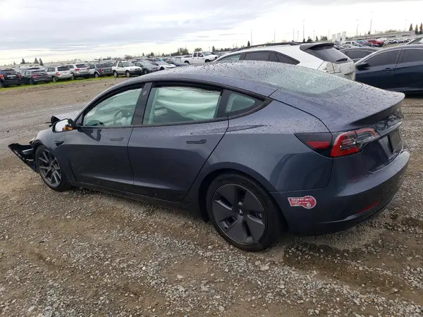 5YJ3E1EAXPF715501 2023 TESLA MODEL 3 - Image 2
