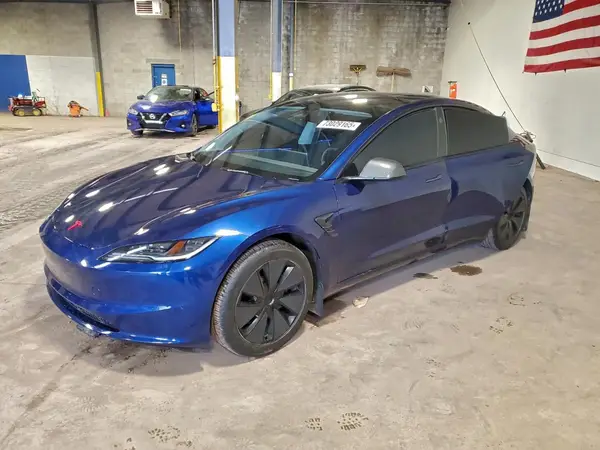 5YJ3E1EAXRF722208 2024 TESLA MODEL 3 - Image 1