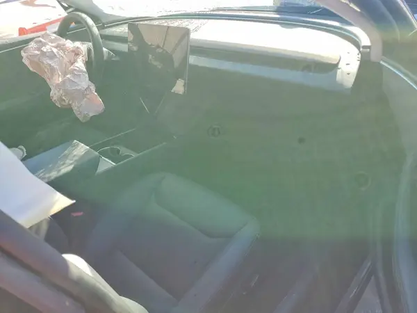 5YJ3E1EAXRF722578 2024 TESLA MODEL 3 - Image 8