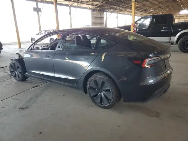 5YJ3E1EAXRF727702 2024 TESLA MODEL 3 - Image 2