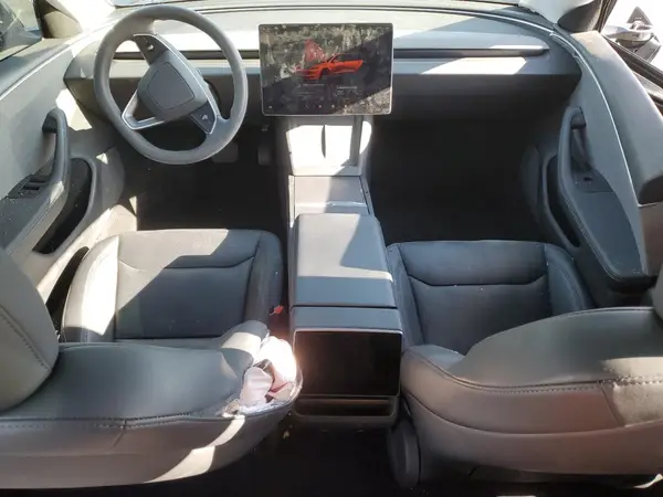 5YJ3E1EAXRF732236 2024 TESLA MODEL 3 - Image 8