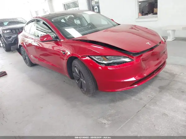 5YJ3E1EAXRF732804 2024 TESLA MODEL 3 - Image 1