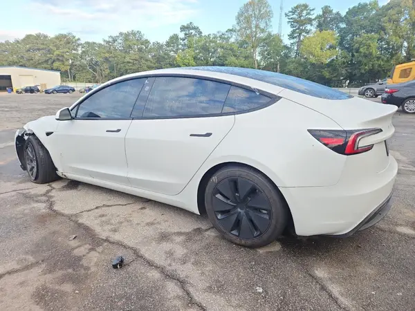 5YJ3E1EAXRF733533 2024 TESLA MODEL 3 - Image 2