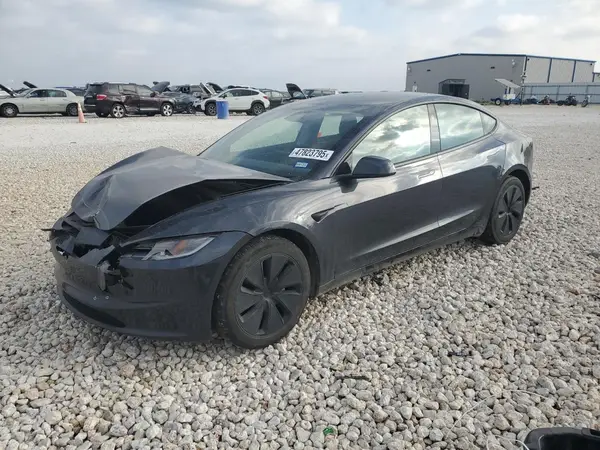 5YJ3E1EAXRF741132 2024 TESLA MODEL 3 - Image 1
