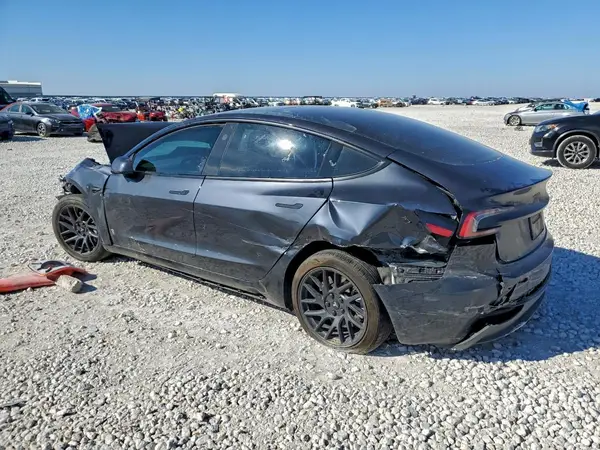 5YJ3E1EAXRF741180 2024 TESLA MODEL 3 - Image 2