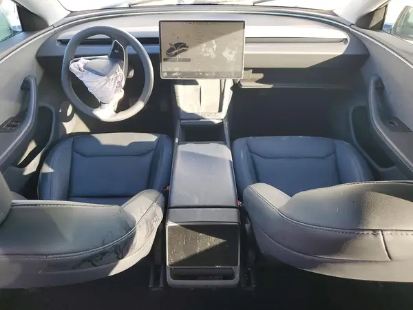 5YJ3E1EAXRF743608 2024 TESLA MODEL 3 - Image 8