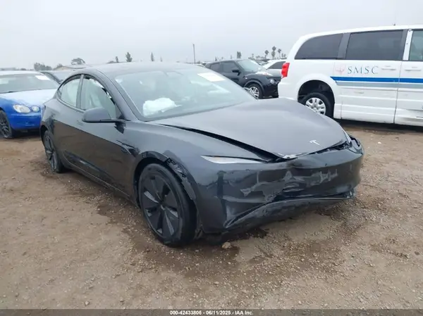 5YJ3E1EAXRF743950 2024 TESLA MODEL 3 - Image 1