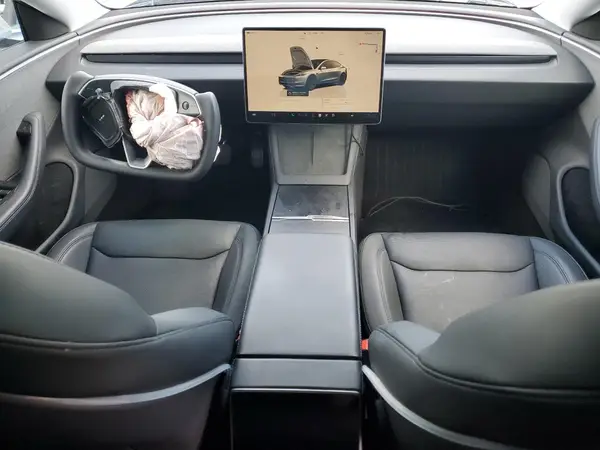 5YJ3E1EAXRF747285 2024 TESLA MODEL 3 - Image 8