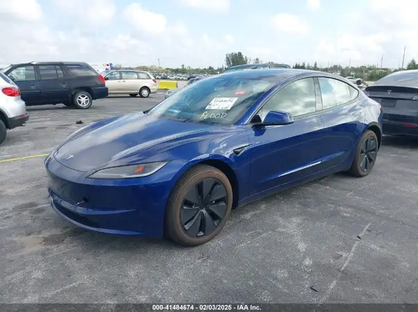 5YJ3E1EAXRF747464 2024 TESLA MODEL 3 - Image 2