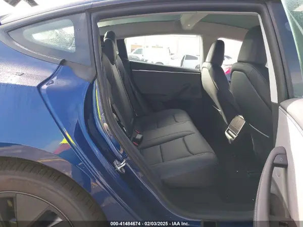 5YJ3E1EAXRF747464 2024 TESLA MODEL 3 - Image 8