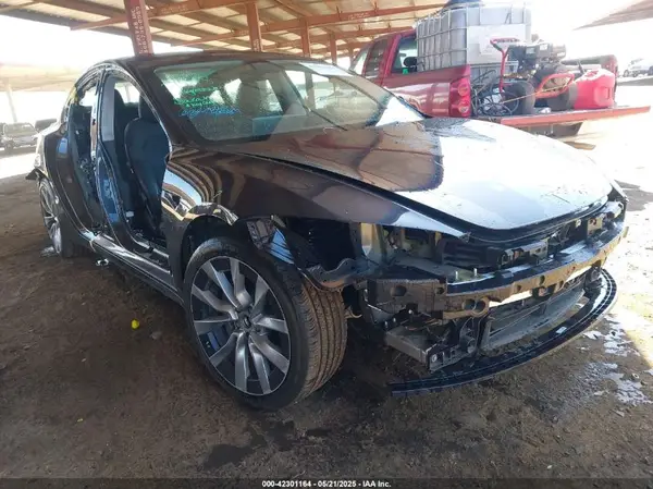 5YJ3E1EAXRF750297 2024 TESLA MODEL 3 - Image 1