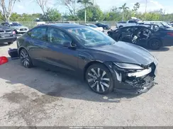 5YJ3E1EAXRF750607 2024 TESLA MODEL 3