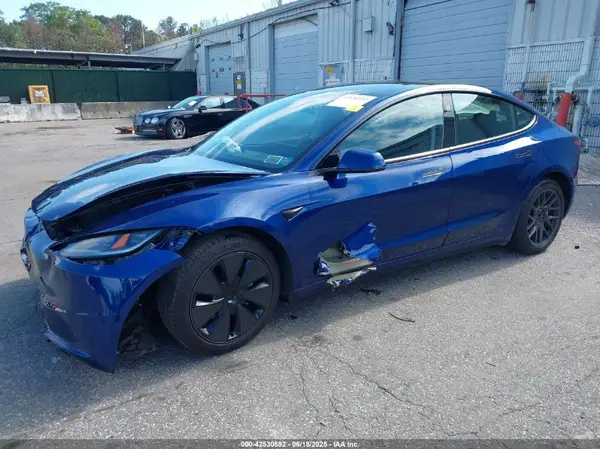 5YJ3E1EAXRF774101 2024 TESLA MODEL 3 - Image 2