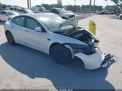 5YJ3E1EAXRF797586 2024 TESLA MODEL 3