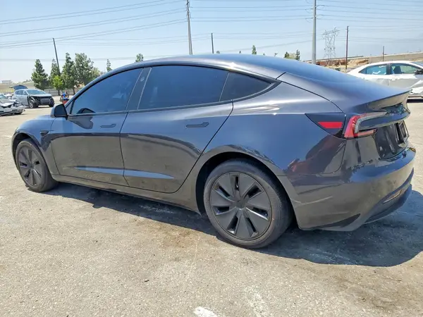 5YJ3E1EAXRF821370 2024 TESLA MODEL 3 - Image 2