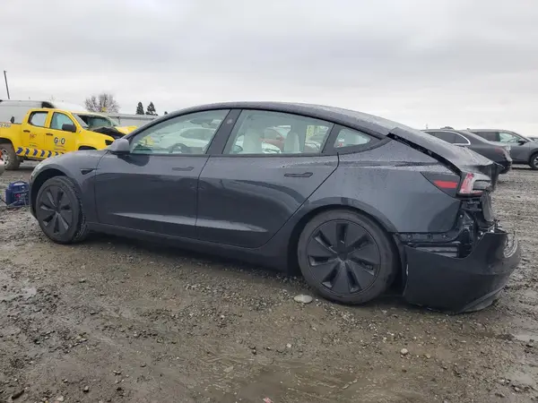 5YJ3E1EAXRF830179 2024 TESLA MODEL 3 - Image 2