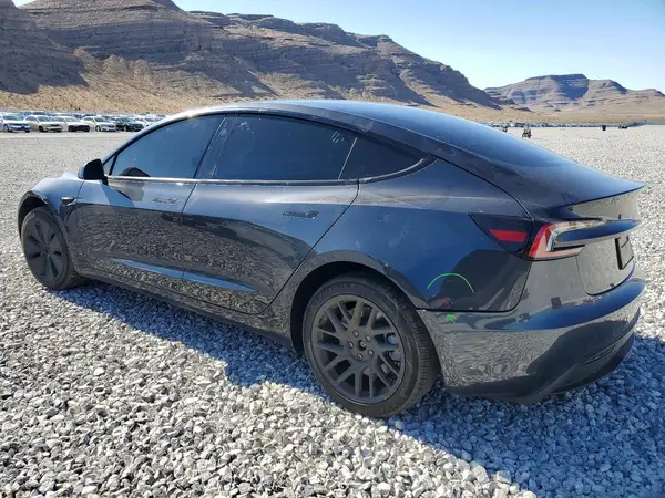 5YJ3E1EAXRF831364 2024 TESLA MODEL 3 - Image 2