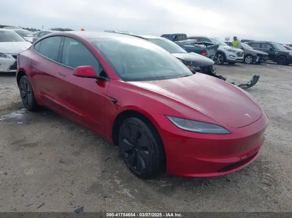5YJ3E1EAXRF831493 2024 TESLA MODEL 3 - Image 1
