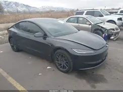 5YJ3E1EAXRF832112 2024 TESLA MODEL 3